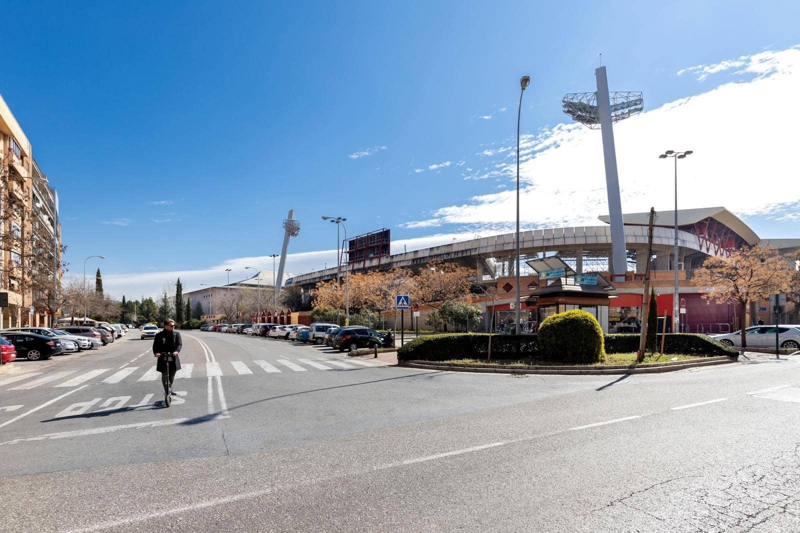 4 Zimmer Wohnung zu verkaufen in Granada Stadt - 350.000 € (Ref: 9637865)