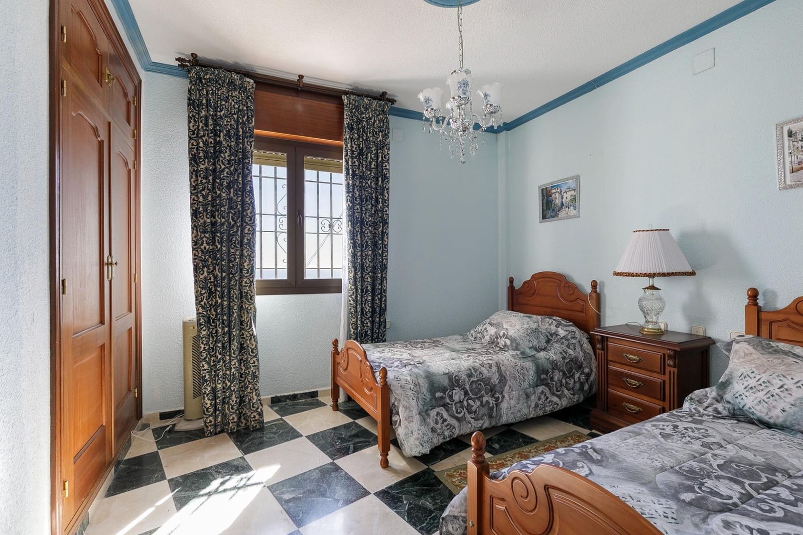 9 sypialnia Willa na sprzedaż w La Herradura z basenem garażem - 1 100 000 € (Ref: 9645288)