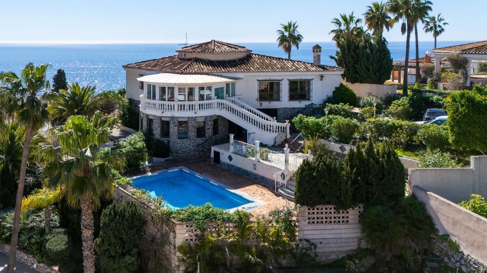 9 sypialnia Willa na sprzedaż w La Herradura z basenem garażem - 1 100 000 € (Ref: 9645288)