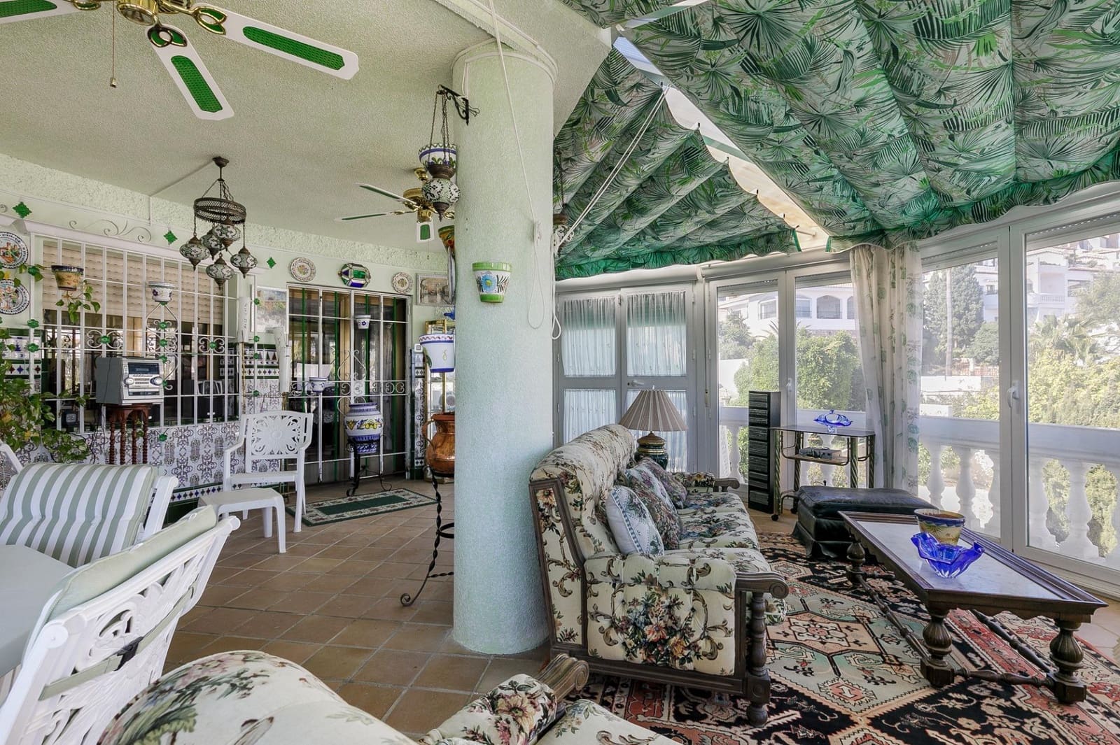 9 sypialnia Willa na sprzedaż w La Herradura z basenem garażem - 1 100 000 € (Ref: 9645288)