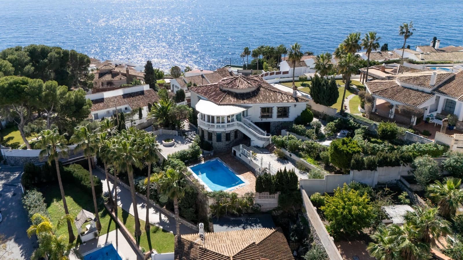 9 sypialnia Willa na sprzedaż w La Herradura z basenem garażem - 1 100 000 € (Ref: 9645288)