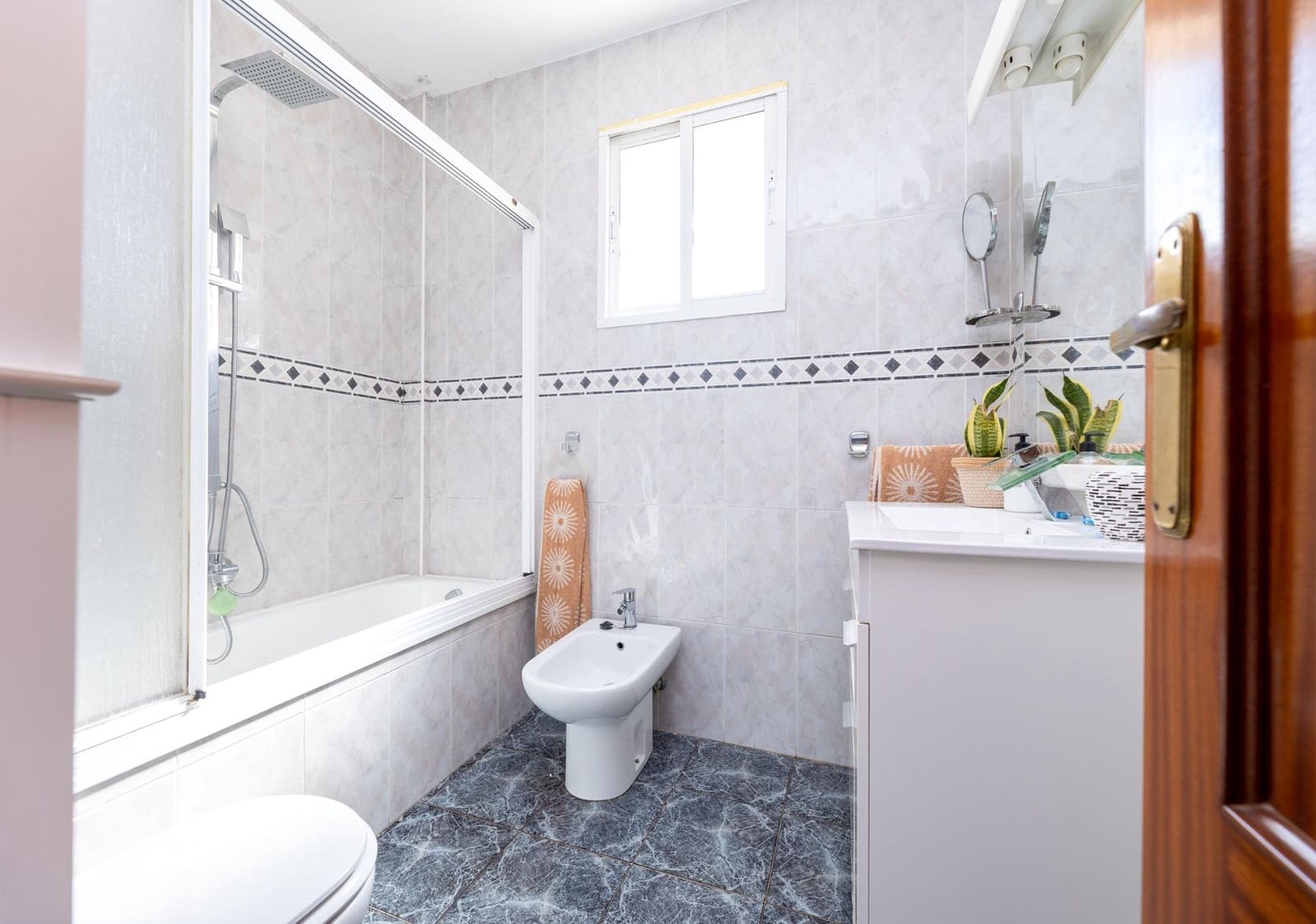 4 chambre Villa/Maison à vendre à Peligros avec piscine garage - 430 000 € (Ref: 9645289)