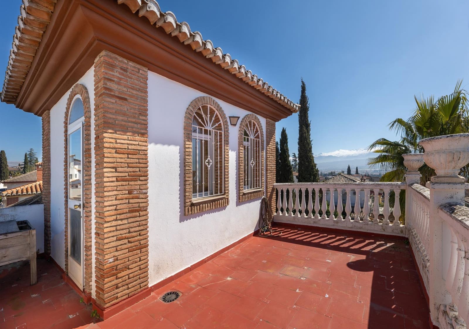 4 chambre Villa/Maison à vendre à Peligros avec piscine garage - 430 000 € (Ref: 9645289)