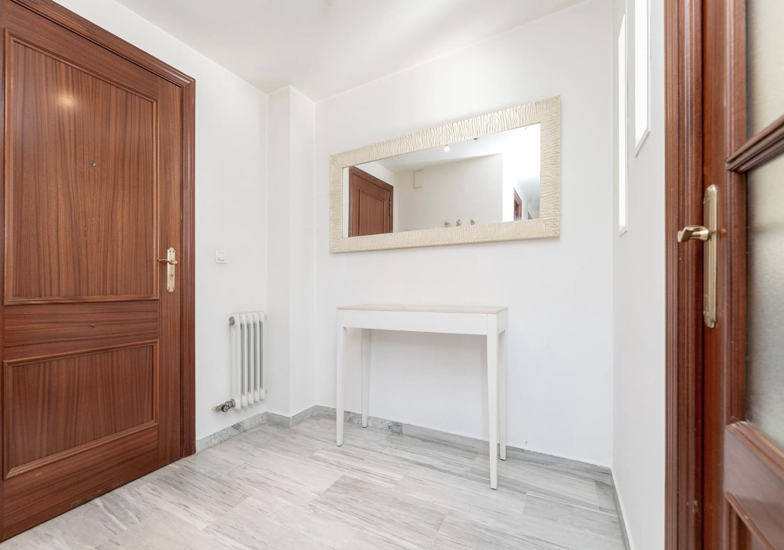 4 sovrum Lägenhet till salu i Granada stad - 265 000 € (Ref: 9645290)