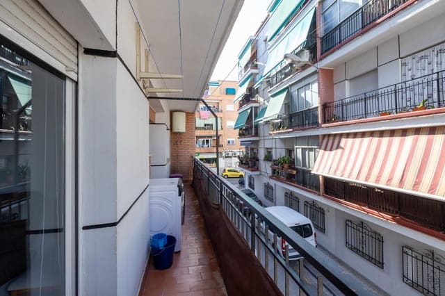 3 sovrum Lägenhet till salu i Granada stad - 210 000 € (Ref: 9648391)