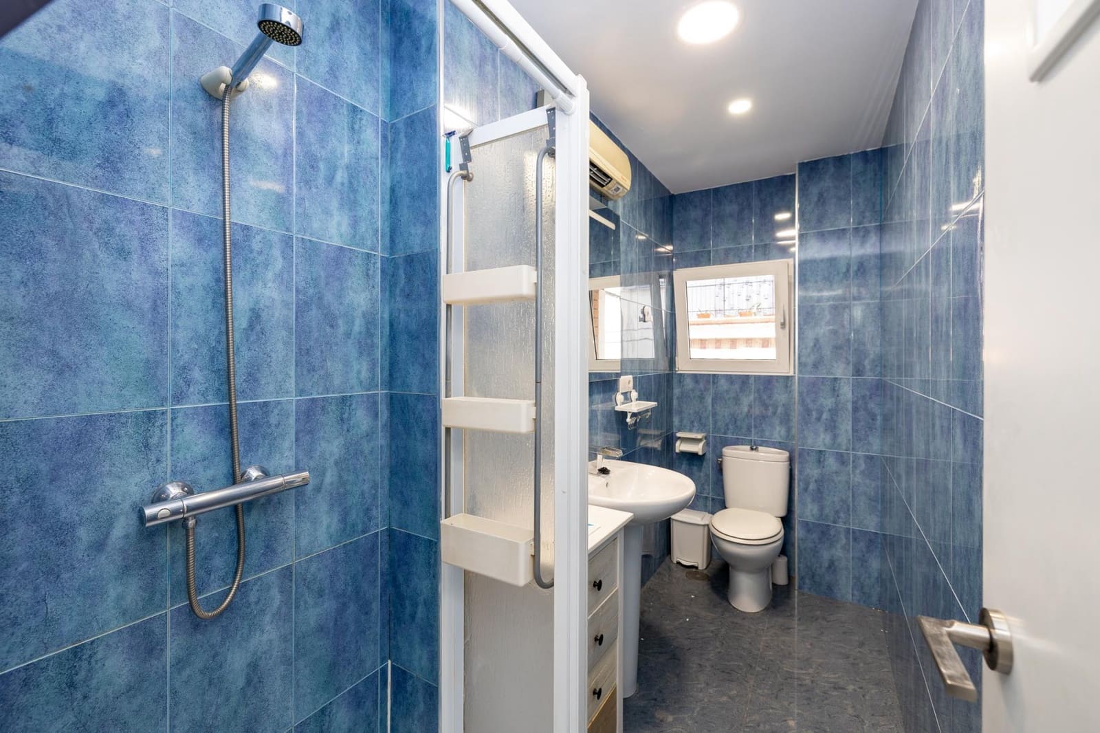 3 sovrum Lägenhet till salu i Granada stad - 210 000 € (Ref: 9648391)