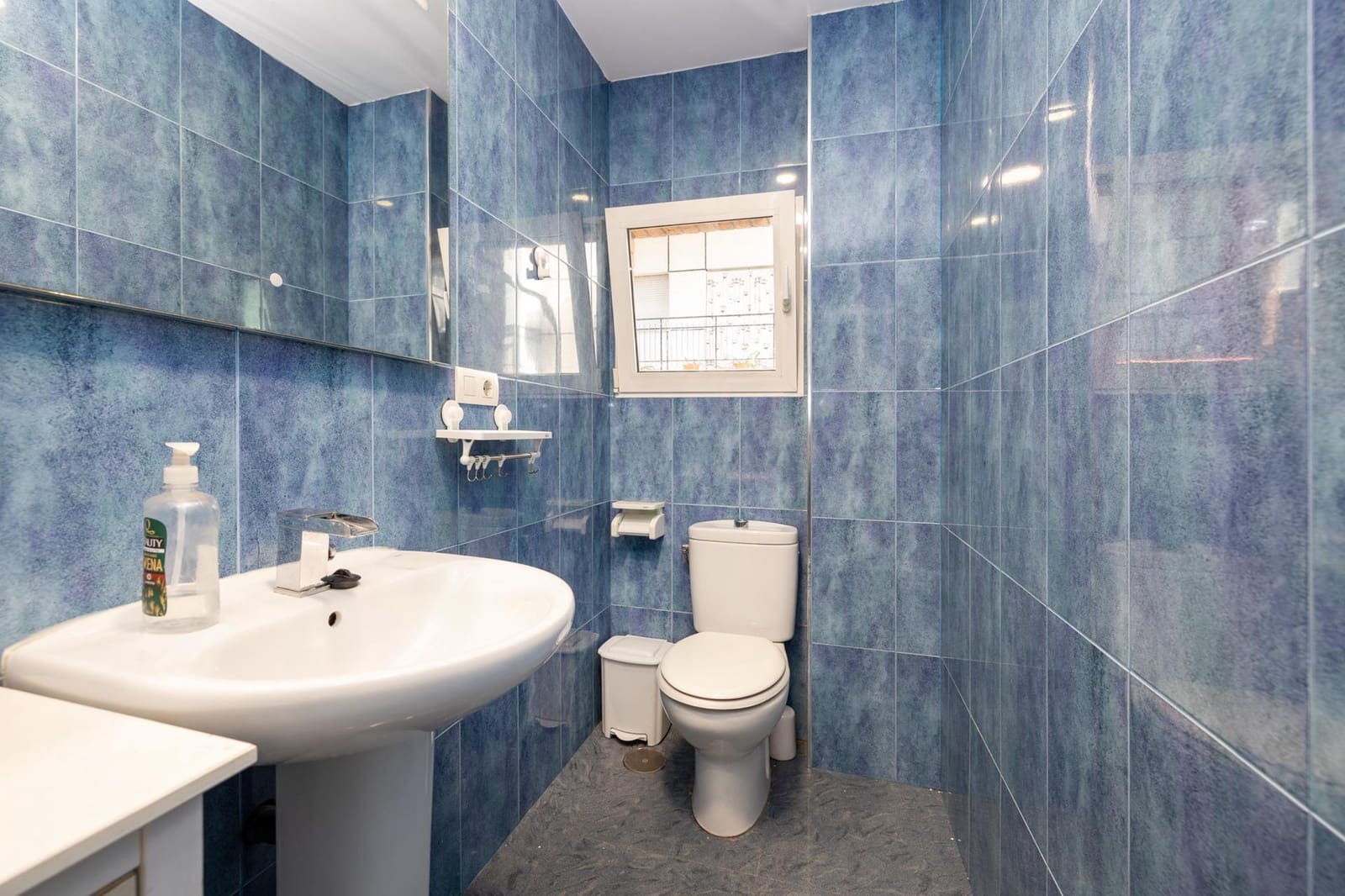 3 sovrum Lägenhet till salu i Granada stad - 210 000 € (Ref: 9648391)