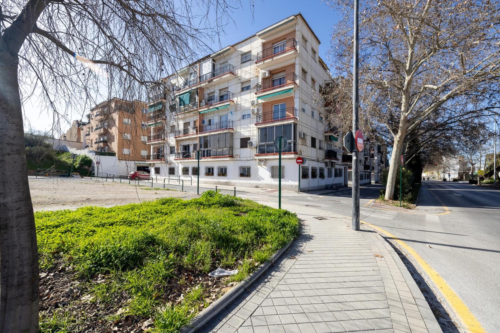 3 sovrum Lägenhet till salu i Granada stad - 210 000 € (Ref: 9648391)