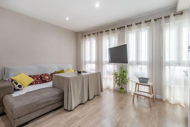 2 Zimmer Wohnung zu verkaufen in Granada Stadt - 290.000 € (Ref: 9648392)