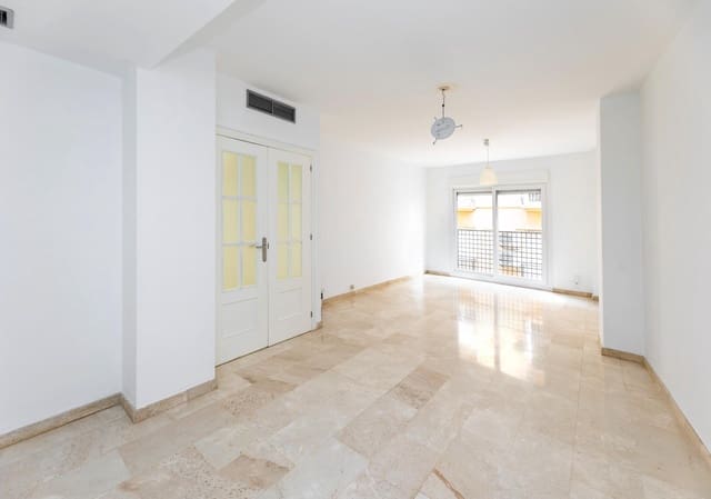 3 quarto Apartamento para venda em Centro, Granada cidade - 335 000 € (Ref: 9648393)