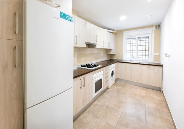 3 quarto Apartamento para venda em Centro, Granada cidade - 335 000 € (Ref: 9648393)