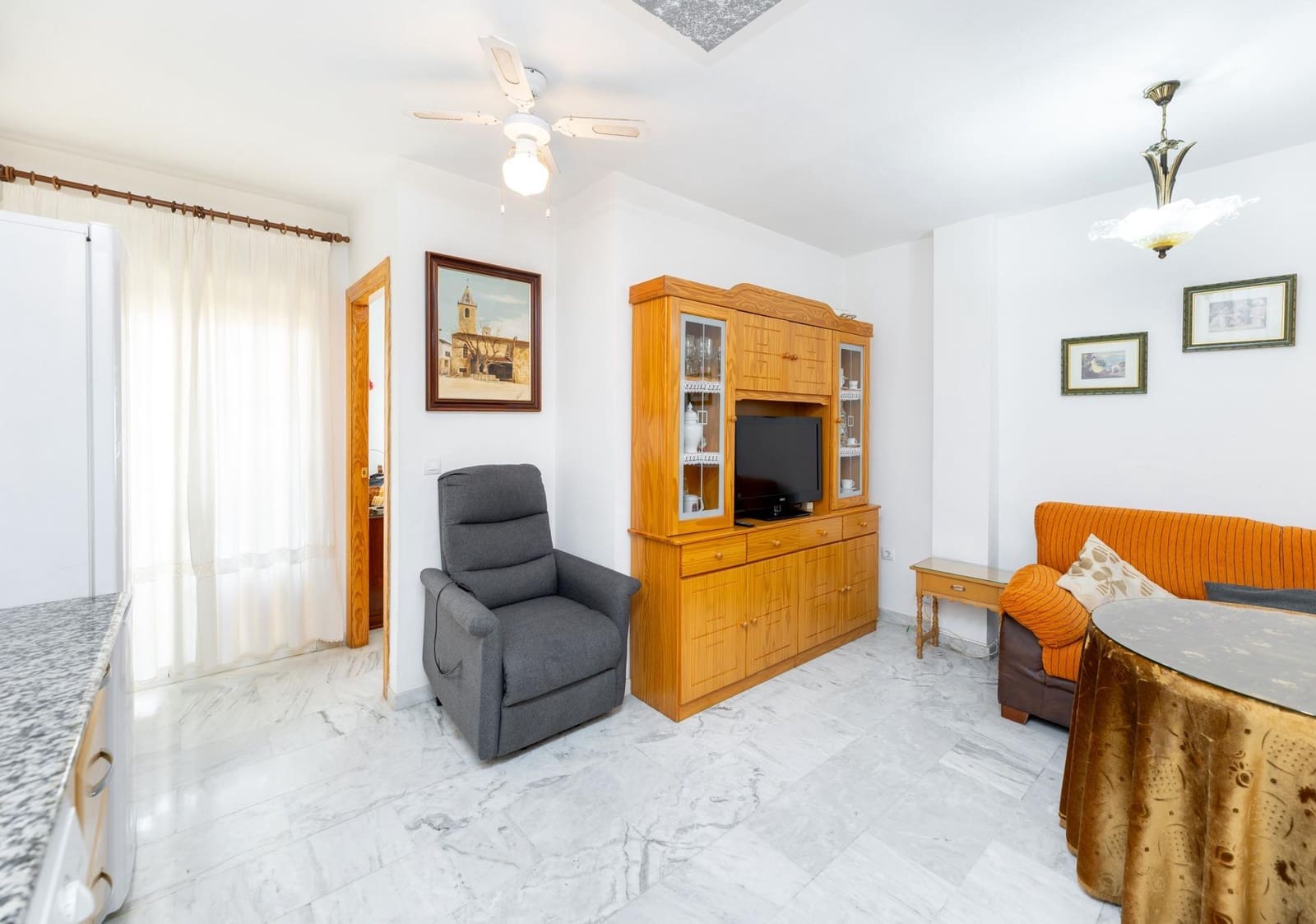 2 quarto Apartamento para venda em Churriana de la Vega com garagem - 140 000 € (Ref: 9648395)