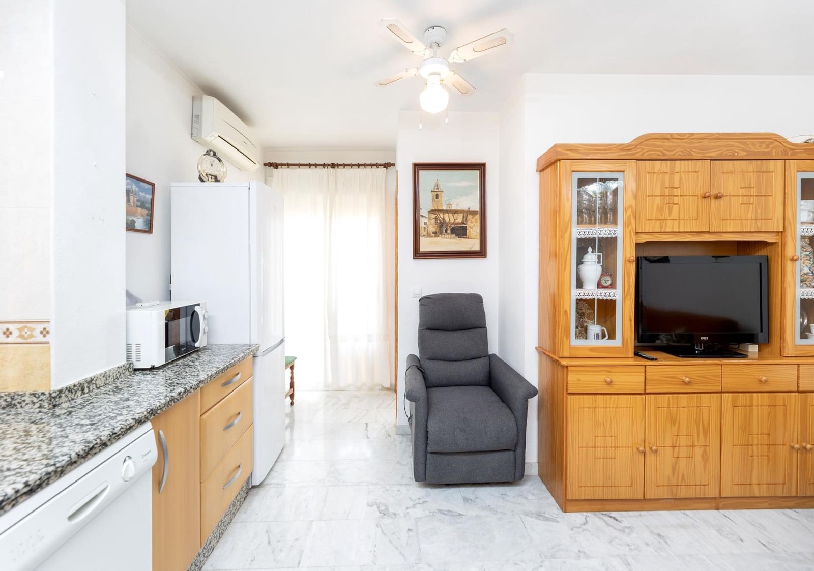 2 quarto Apartamento para venda em Churriana de la Vega com garagem - 140 000 € (Ref: 9648395)