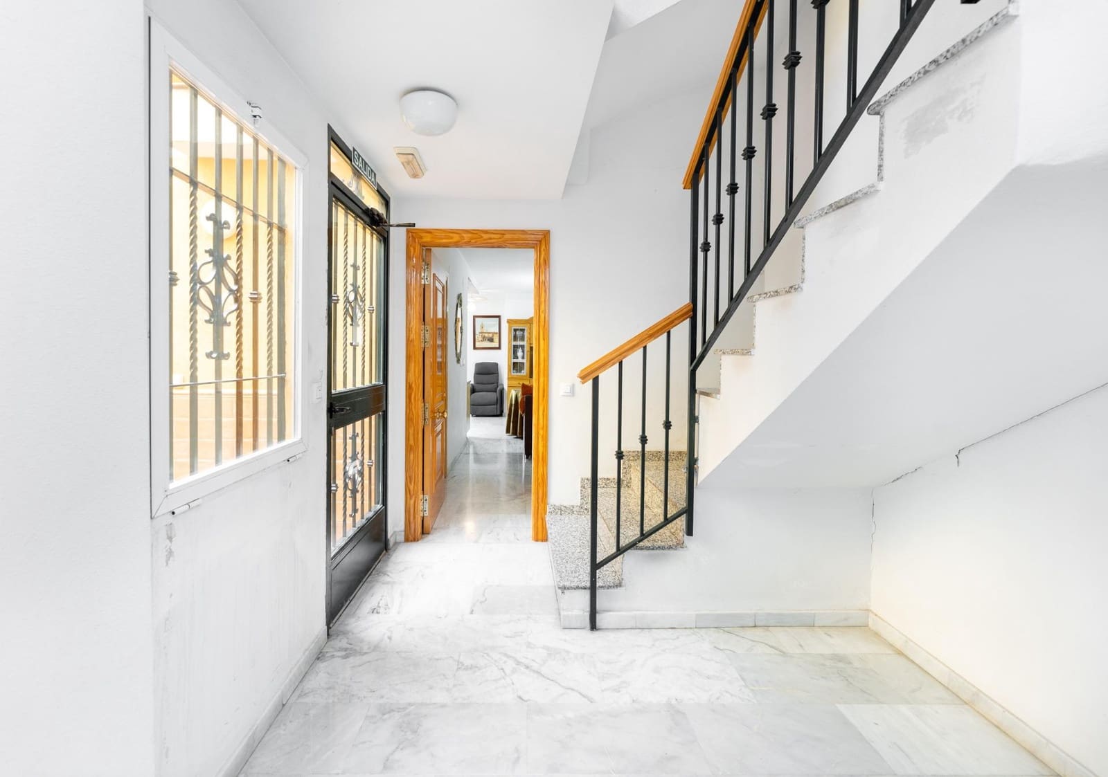 2 quarto Apartamento para venda em Churriana de la Vega com garagem - 140 000 € (Ref: 9648395)