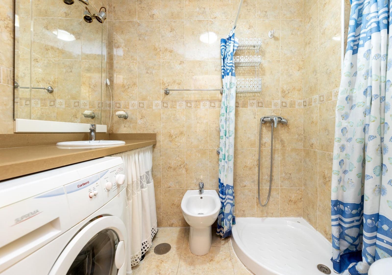 2 quarto Apartamento para venda em Churriana de la Vega com garagem - 140 000 € (Ref: 9648395)