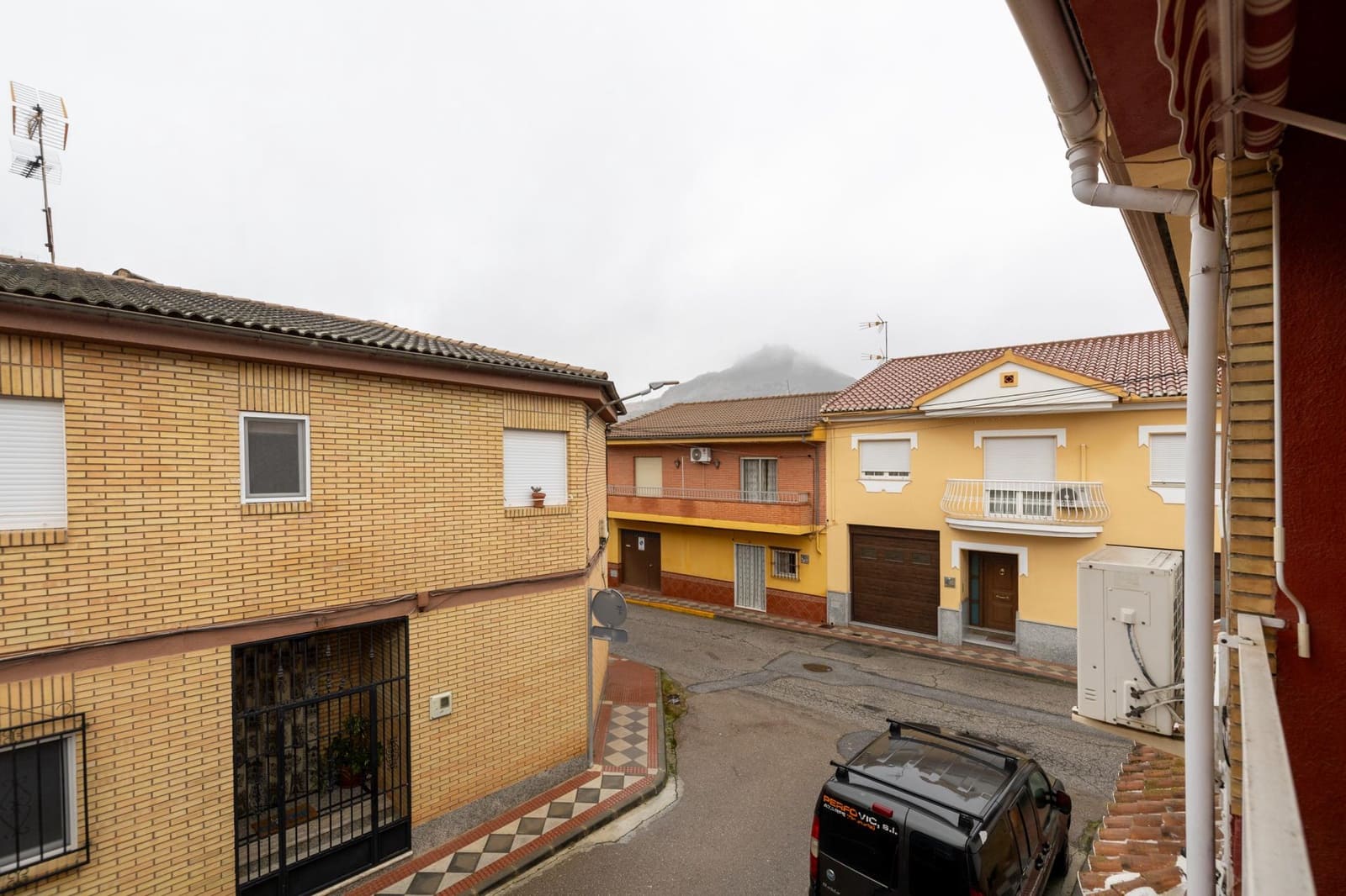 4 soveværelse Rækkehus til salg i Atarfe - € 169.000 (Ref: 9648396)