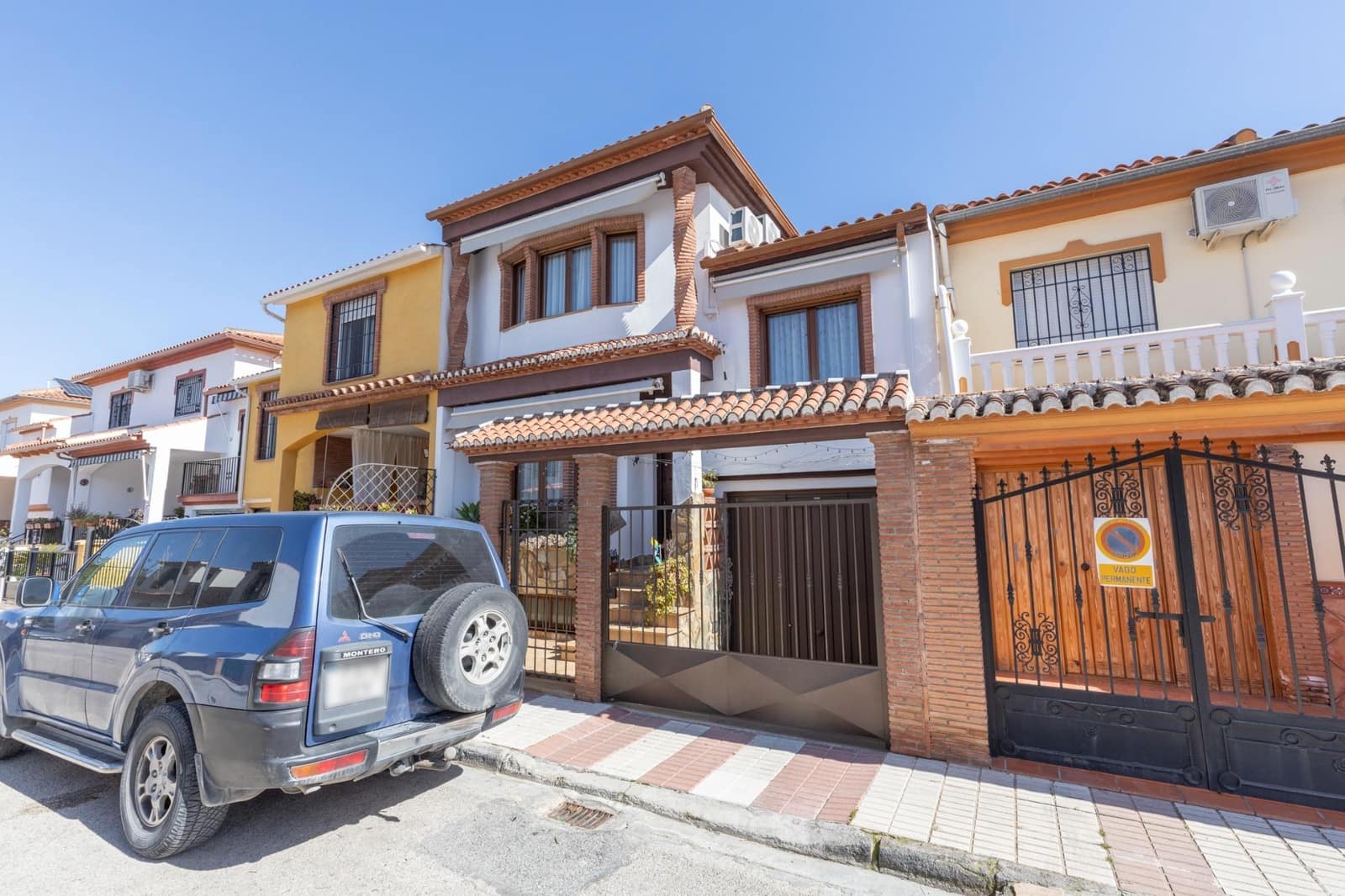 4 chambre Villa/Maison Mitoyenne à vendre à Chauchina avec garage - 285 900 € (Ref: 9652251)