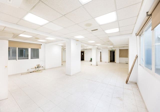 5 sypialnia Mieszkanie na sprzedaż w Centro, Miasto Grenada - 490 000 € (Ref: 9652252)