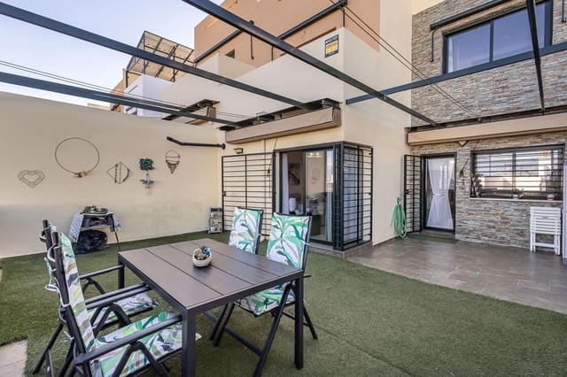 3 chambre Villa/Maison Mitoyenne à vendre à Las Gabias avec piscine garage - 279 000 € (Ref: 9652256)