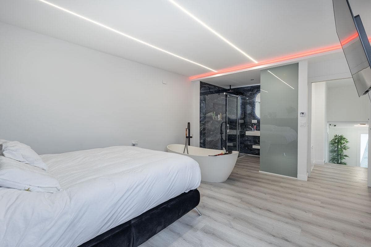 3 slaapkamer Rijtjeshuis te koop in Albolote met zwembad garage - € 620.000 (Ref: 9656299)