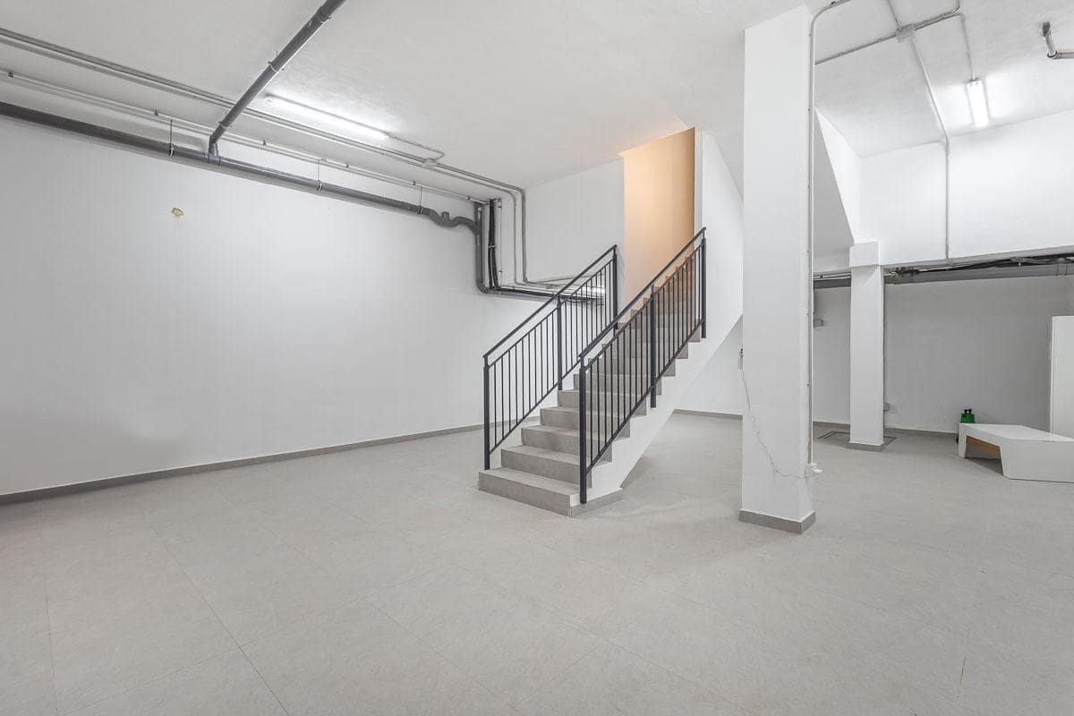 3 slaapkamer Rijtjeshuis te koop in Albolote met zwembad garage - € 620.000 (Ref: 9656299)