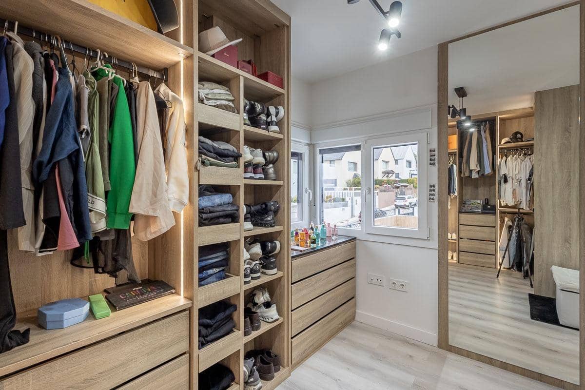 3 slaapkamer Rijtjeshuis te koop in Albolote met zwembad garage - € 620.000 (Ref: 9656299)