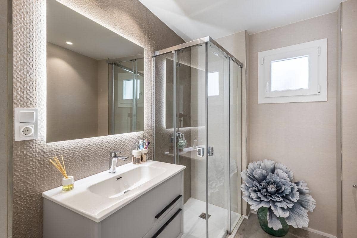 3 slaapkamer Rijtjeshuis te koop in Albolote met zwembad garage - € 620.000 (Ref: 9656299)