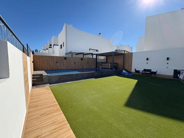 3 camera da letto Villetta a Schiera in vendita in Albolote con piscina garage - 620.000 € (Rif: 9656299)