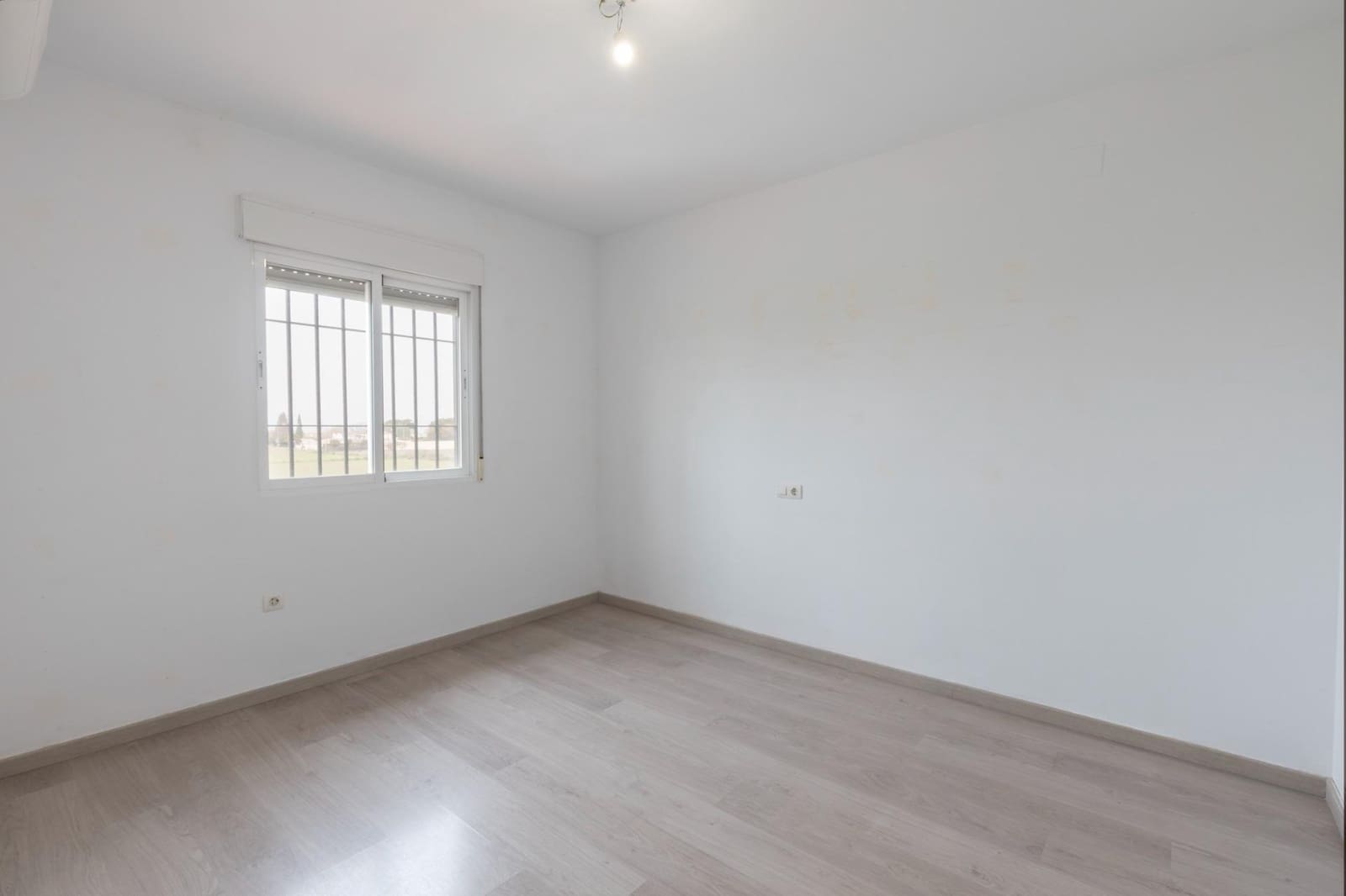 3 camera da letto Villetta a Schiera in vendita in Ambroz con garage - 221.000 € (Rif: 9656300)