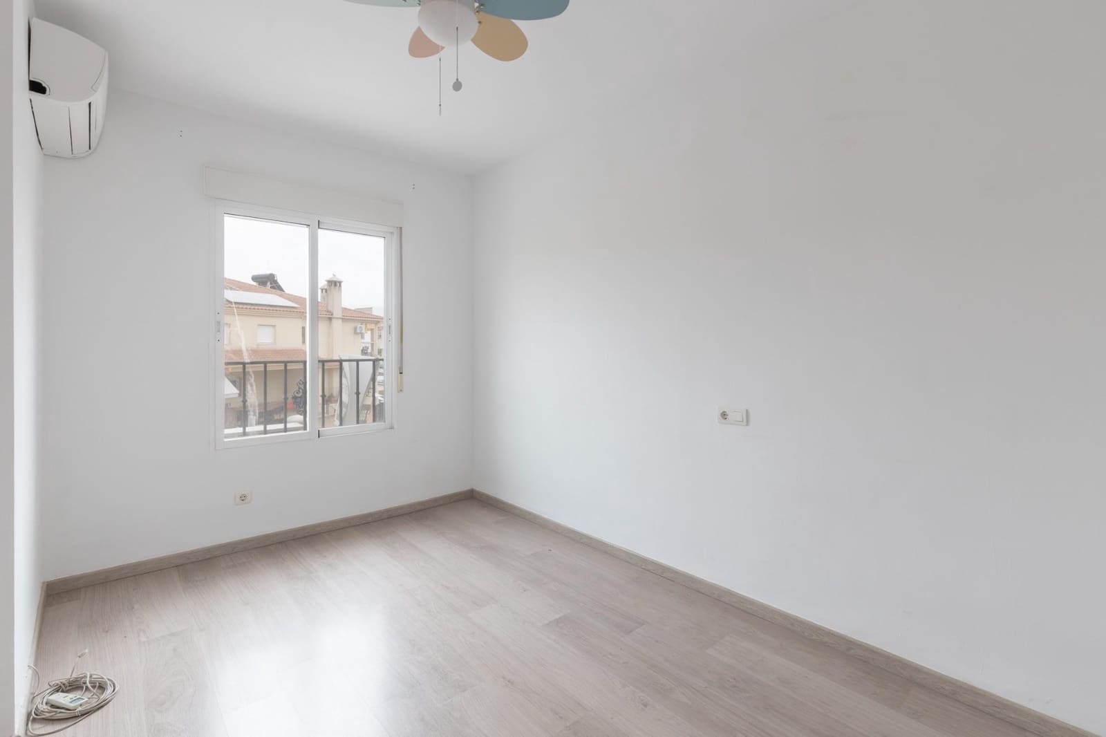 3 camera da letto Villetta a Schiera in vendita in Ambroz con garage - 221.000 € (Rif: 9656300)