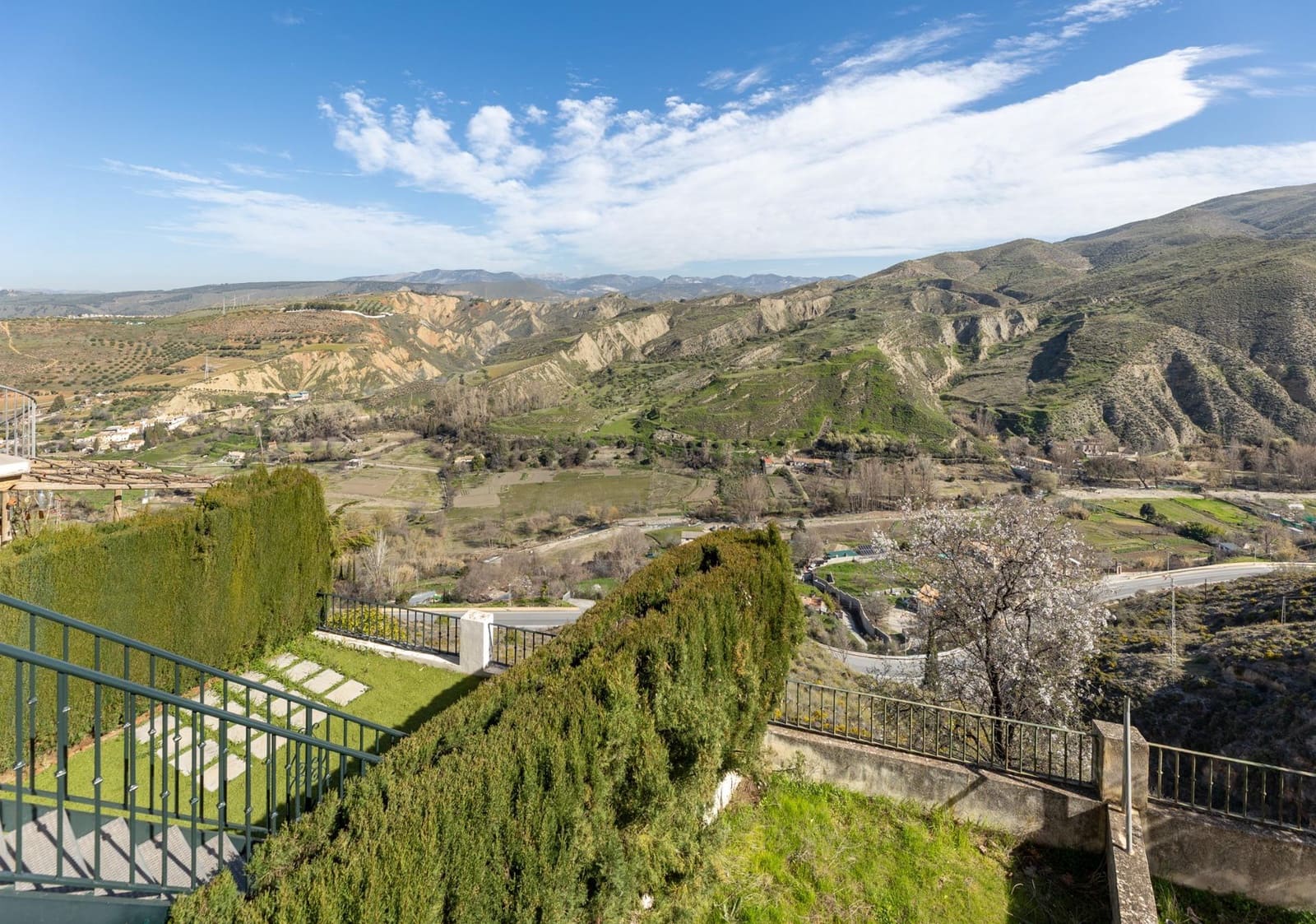 2 chambre Villa/Maison Mitoyenne à vendre à Monachil avec piscine garage - 165 000 € (Ref: 9659651)