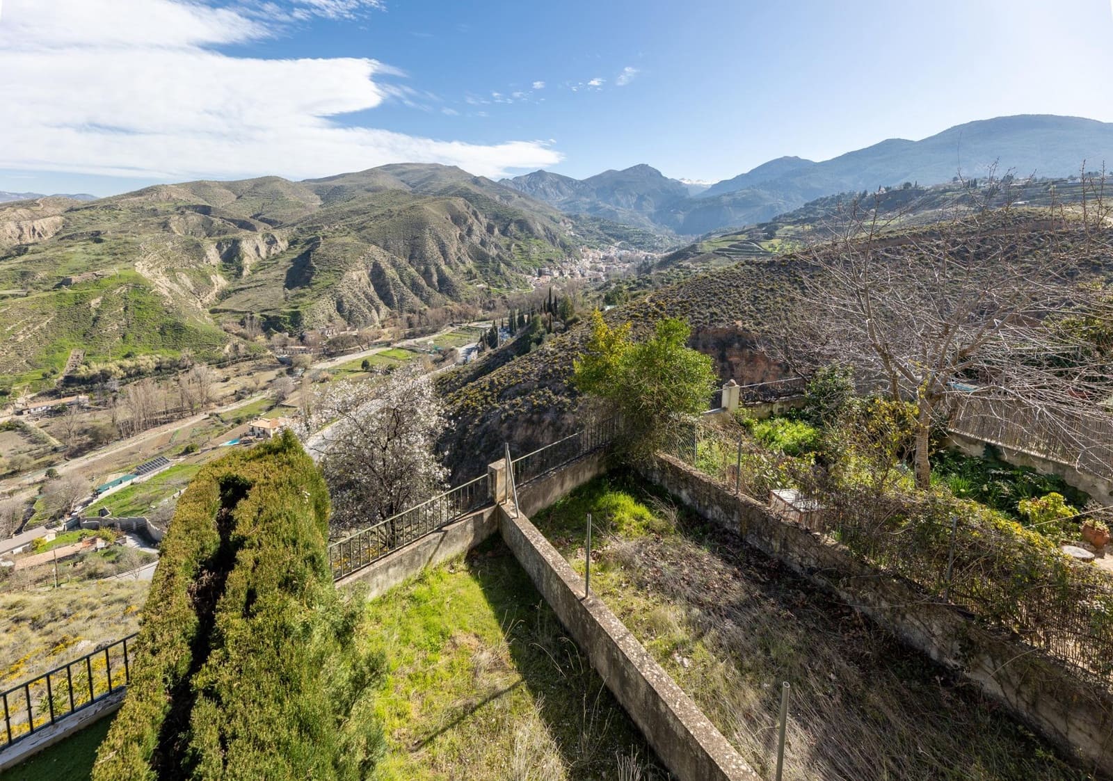 2 chambre Villa/Maison Mitoyenne à vendre à Monachil avec piscine garage - 165 000 € (Ref: 9659651)