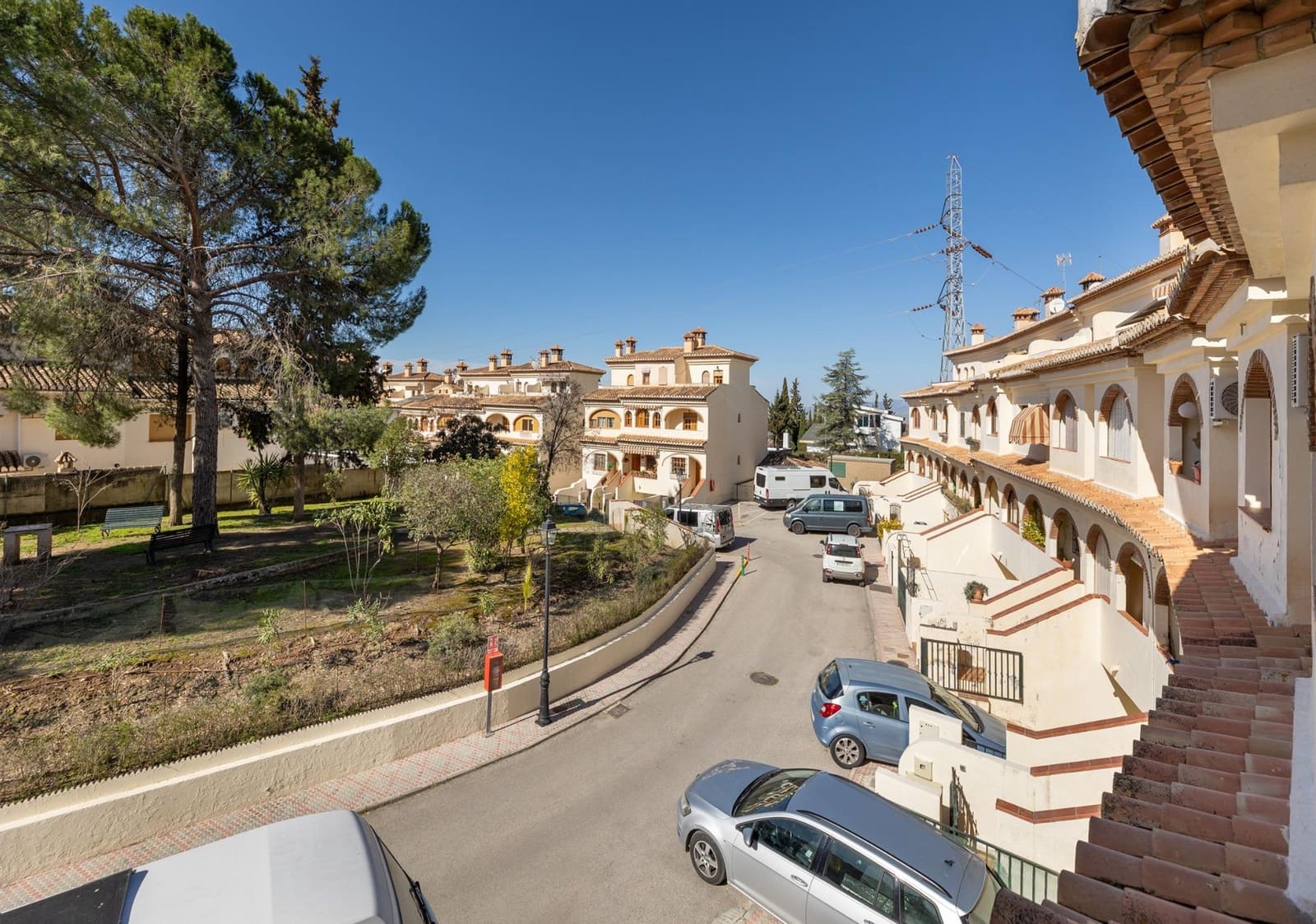 2 chambre Villa/Maison Mitoyenne à vendre à Monachil avec piscine garage - 165 000 € (Ref: 9659651)