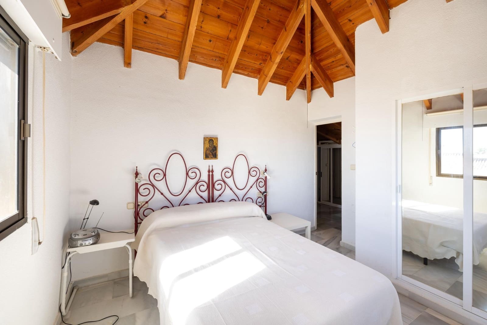 8 chambre Villa/Maison Semi-Mitoyenne à vendre à Calahonda - 480 000 € (Ref: 9659653)