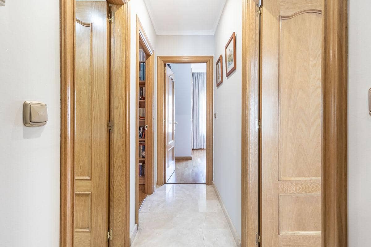 6 Zimmer Doppelhaus zu verkaufen in Granada Stadt mit Pool - 995.000 € (Ref: 9659654)
