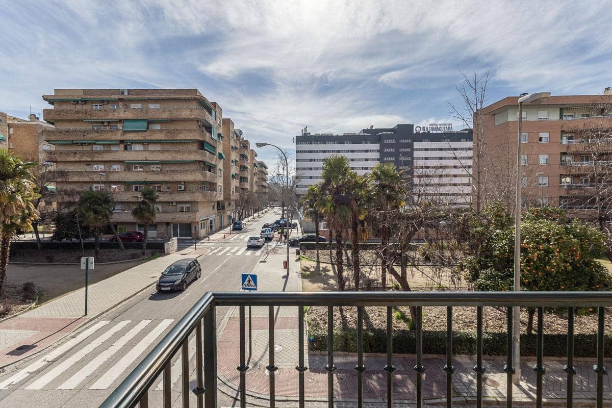 6 Zimmer Doppelhaus zu verkaufen in Granada Stadt mit Pool - 995.000 € (Ref: 9659654)