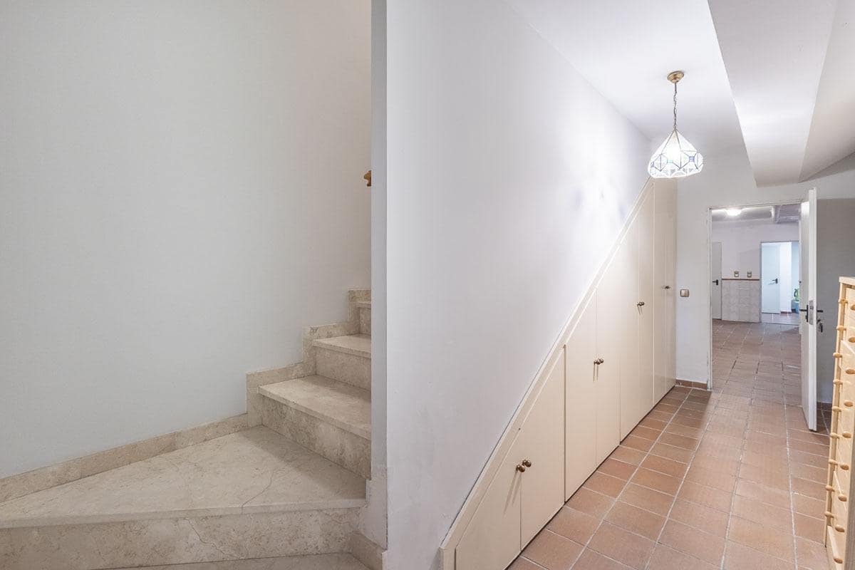 6 Zimmer Doppelhaus zu verkaufen in Granada Stadt mit Pool - 995.000 € (Ref: 9659654)