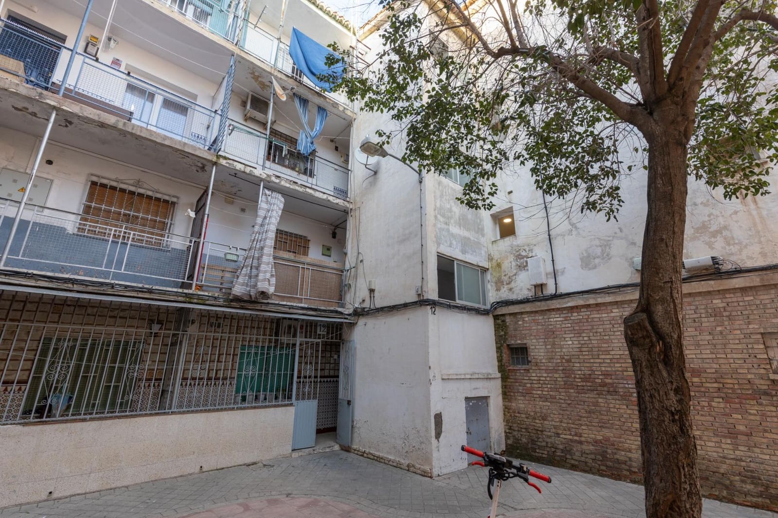 2 soveværelse Lejlighed til salg i Granada by - € 125.000 (Ref: 9659655)