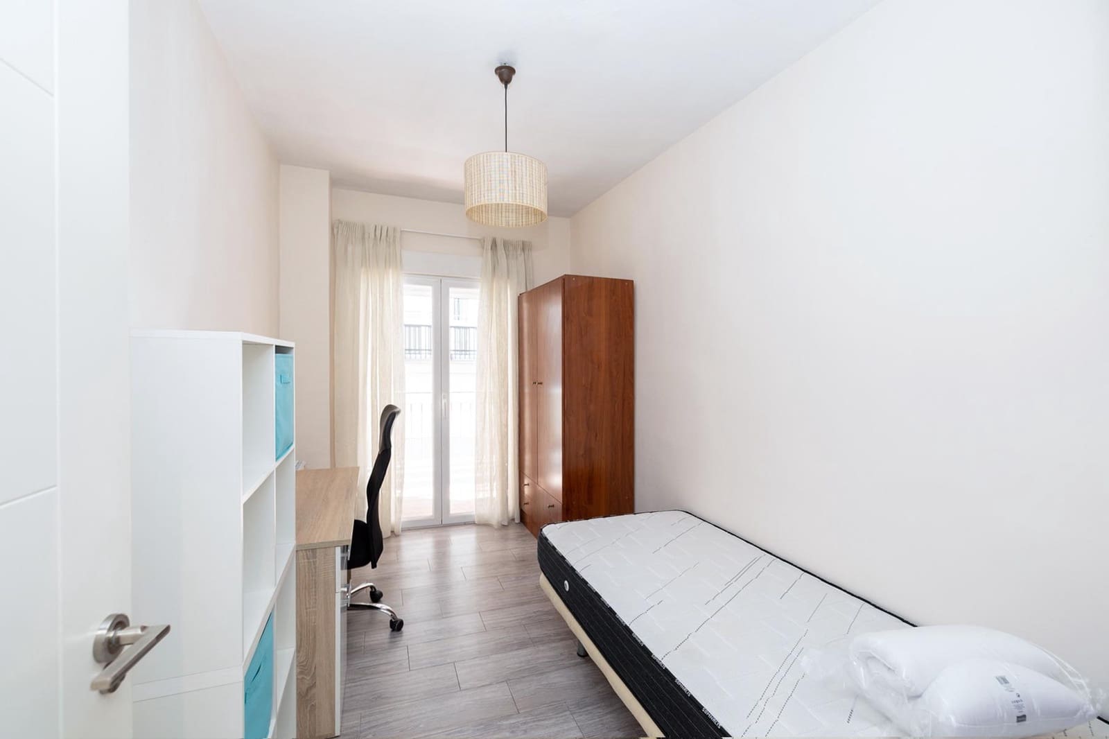 4 slaapkamer Flat te koop in Granada stad - € 310.000 (Ref: 9666970)