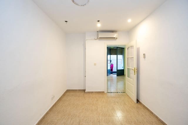 2 soverom Kommersiell til salgs i Centro, Granada by - € 80 000 (Ref: 9666971)