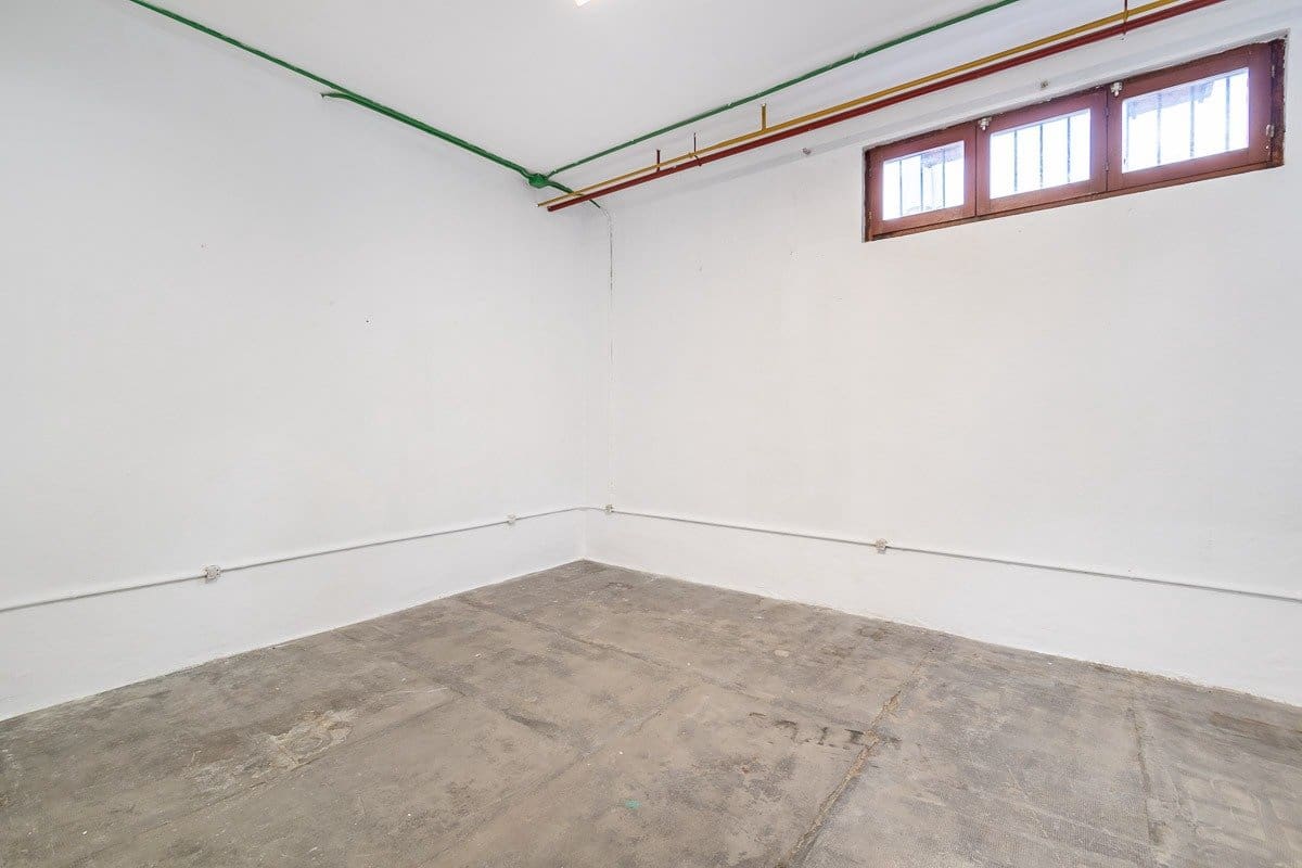 5 Zimmer Villa zu verkaufen in Granada Stadt mit Pool Garage - 975.000 € (Ref: 9666972)