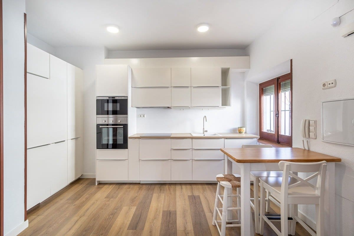 5 Zimmer Villa zu verkaufen in Granada Stadt mit Pool Garage - 975.000 € (Ref: 9666972)