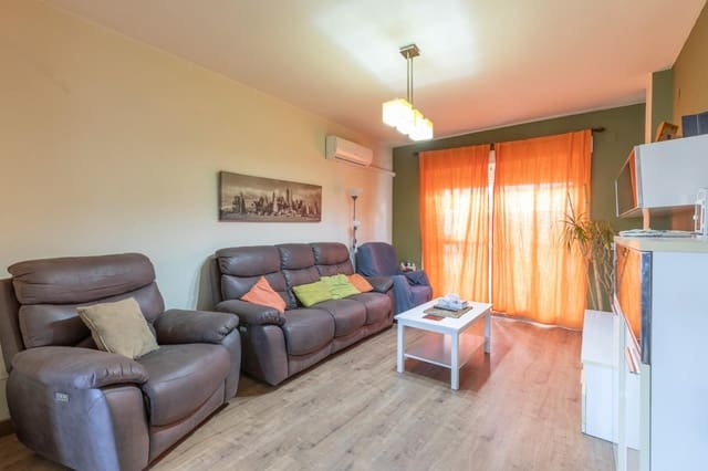 4 bedroom Terraced Villa for sale in Churriana de la Vega with garage - € 345,000 (Ref: 9670935)