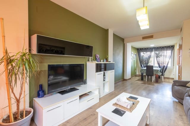 4 bedroom Terraced Villa for sale in Churriana de la Vega with garage - € 345,000 (Ref: 9670935)