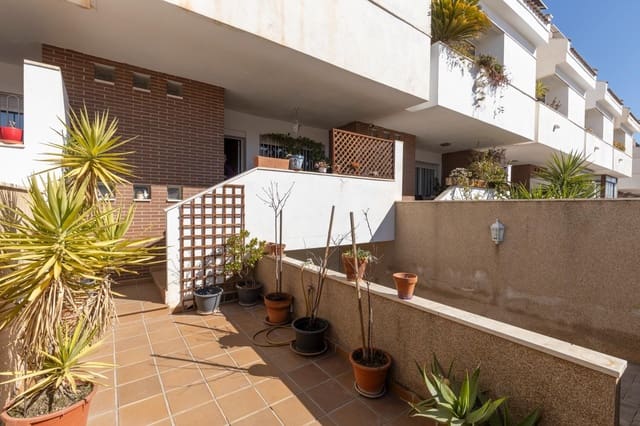 4 bedroom Terraced Villa for sale in Churriana de la Vega with garage - € 345,000 (Ref: 9670935)
