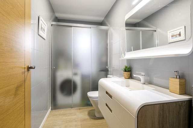 4 sovrum Radhus till salu i Churriana de la Vega med garage - 365 000 € (Ref: 9674510)