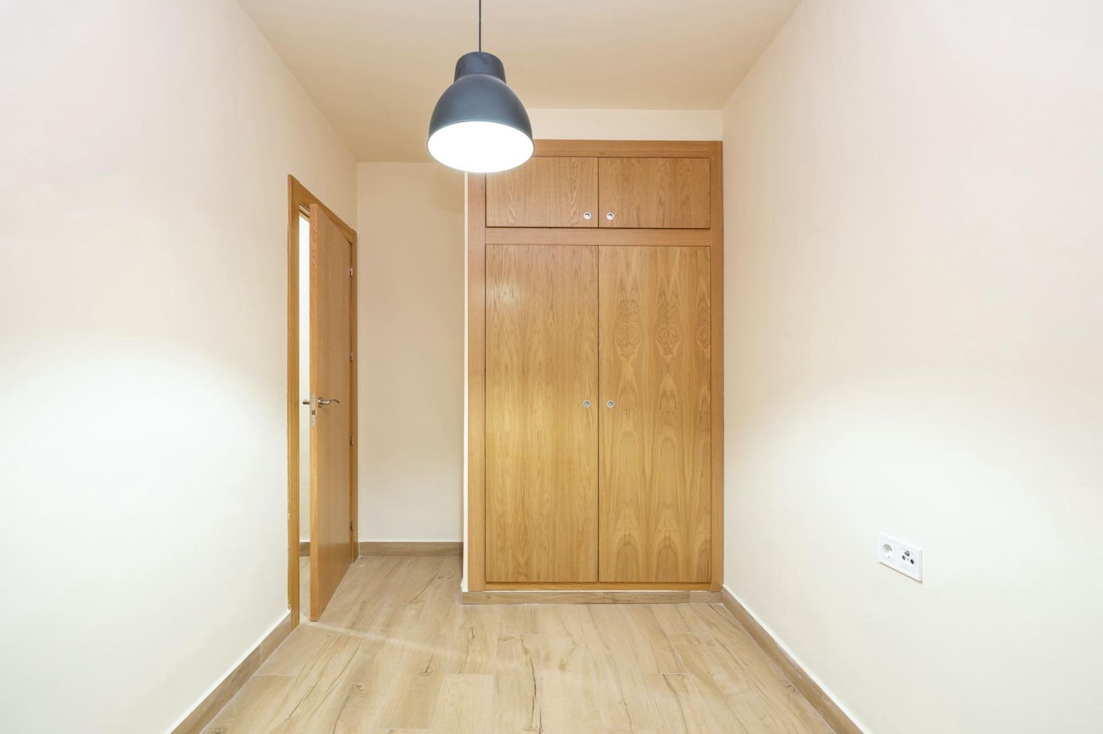 2 bedroom Flat for sale in Granada city - € 195,000 (Ref: 9674513)