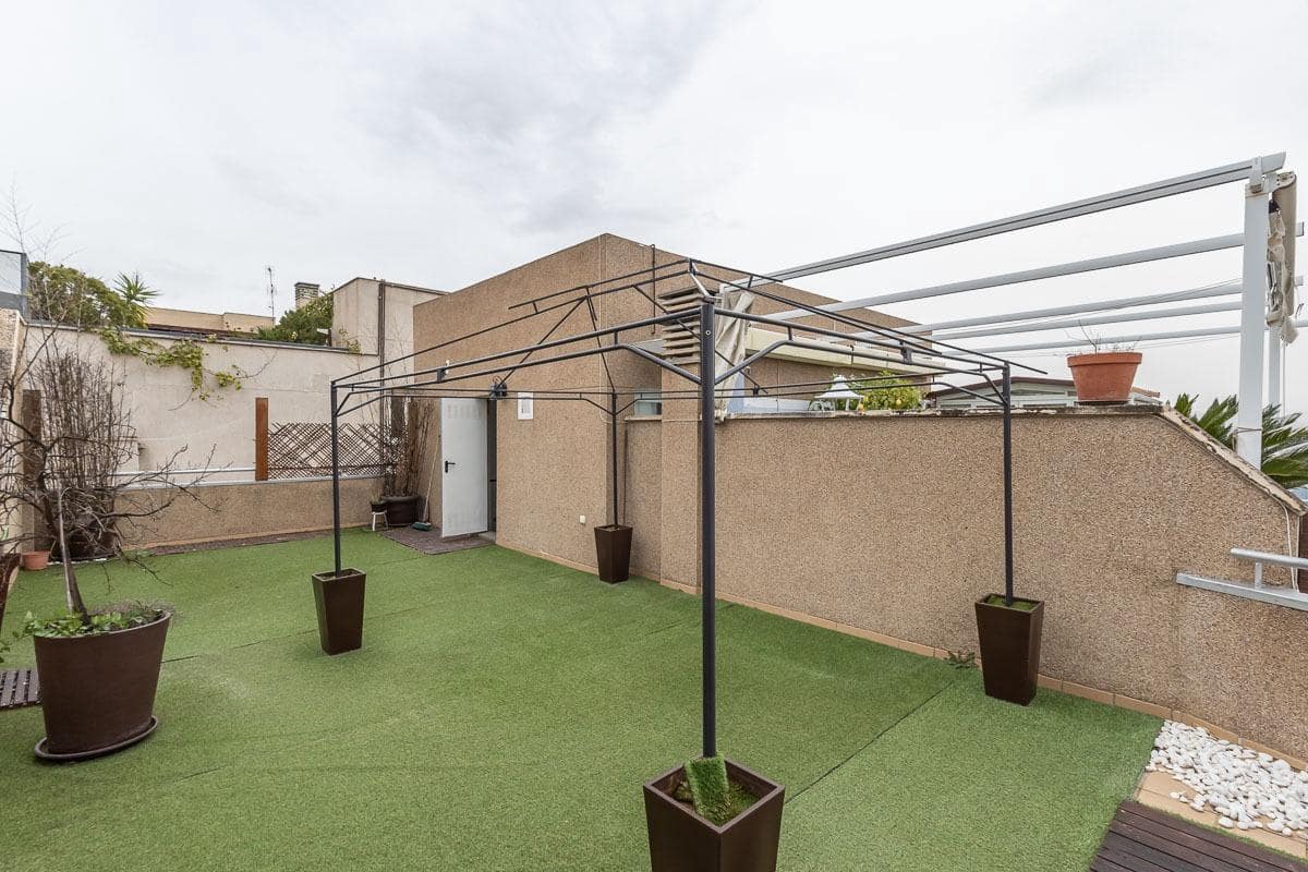 3 soverom Penthouse til salgs i Granada by med svømmebasseng garasje - € 397 500 (Ref: 9674515)