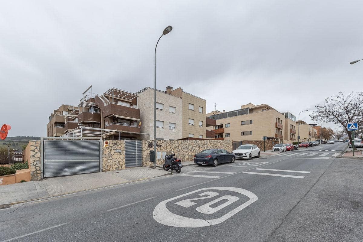 3 soverom Penthouse til salgs i Granada by med svømmebasseng garasje - € 397 500 (Ref: 9674515)
