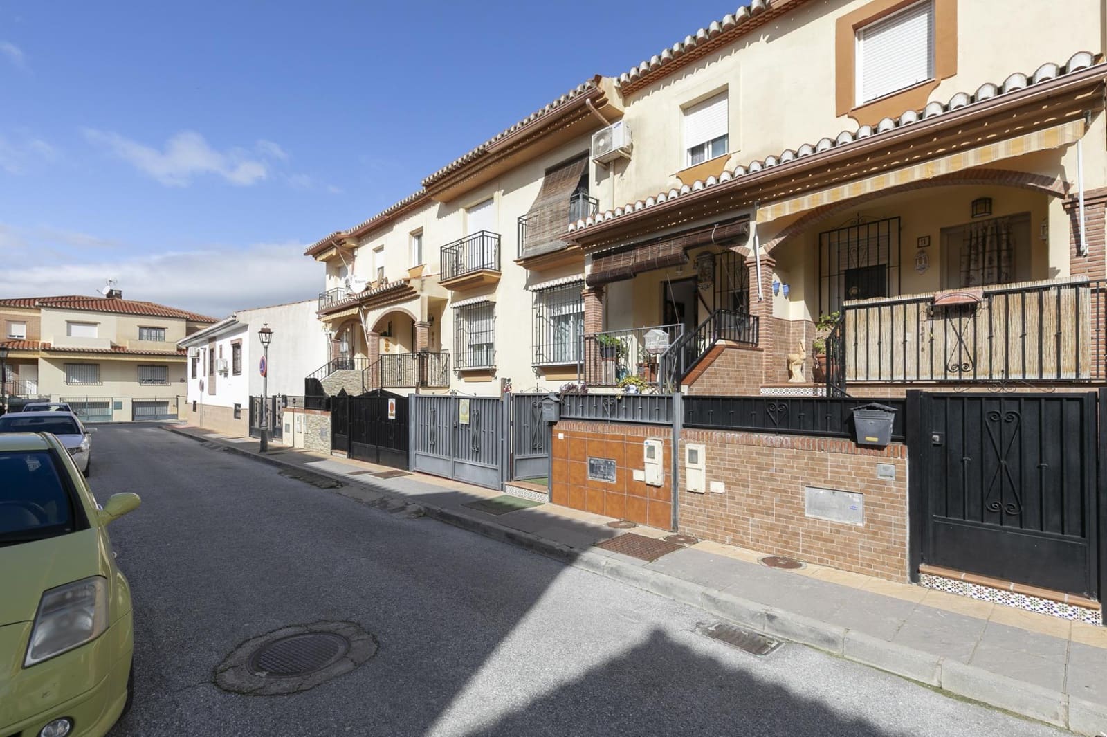 Adosado de 3 habitaciones en Vegas del Genil en venta con piscina garaje - 209.000 € (Ref: 9674517)